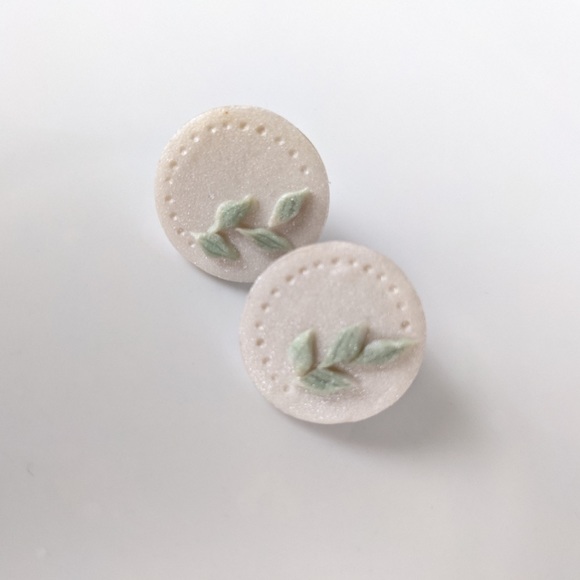 $5 when you buy another item! - Picture 2 of 3